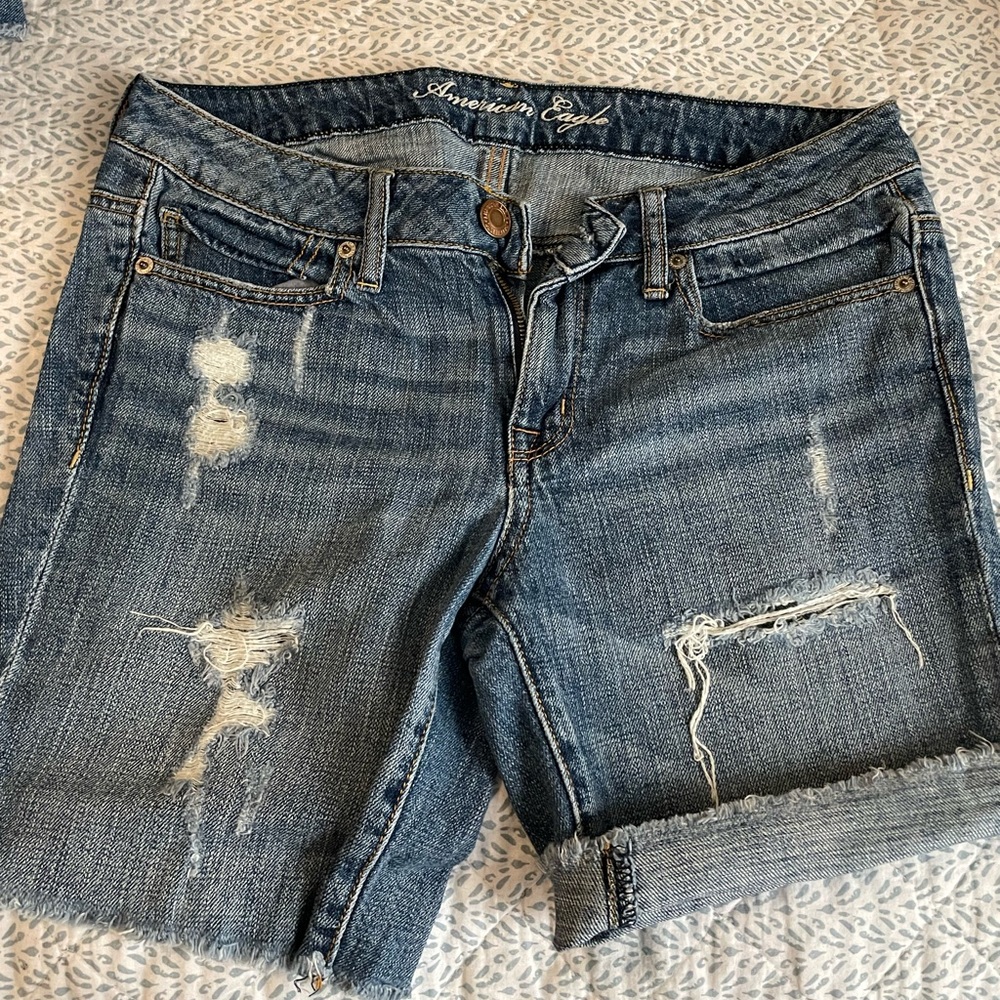 Women’s American Eagle jean shorts, size 4